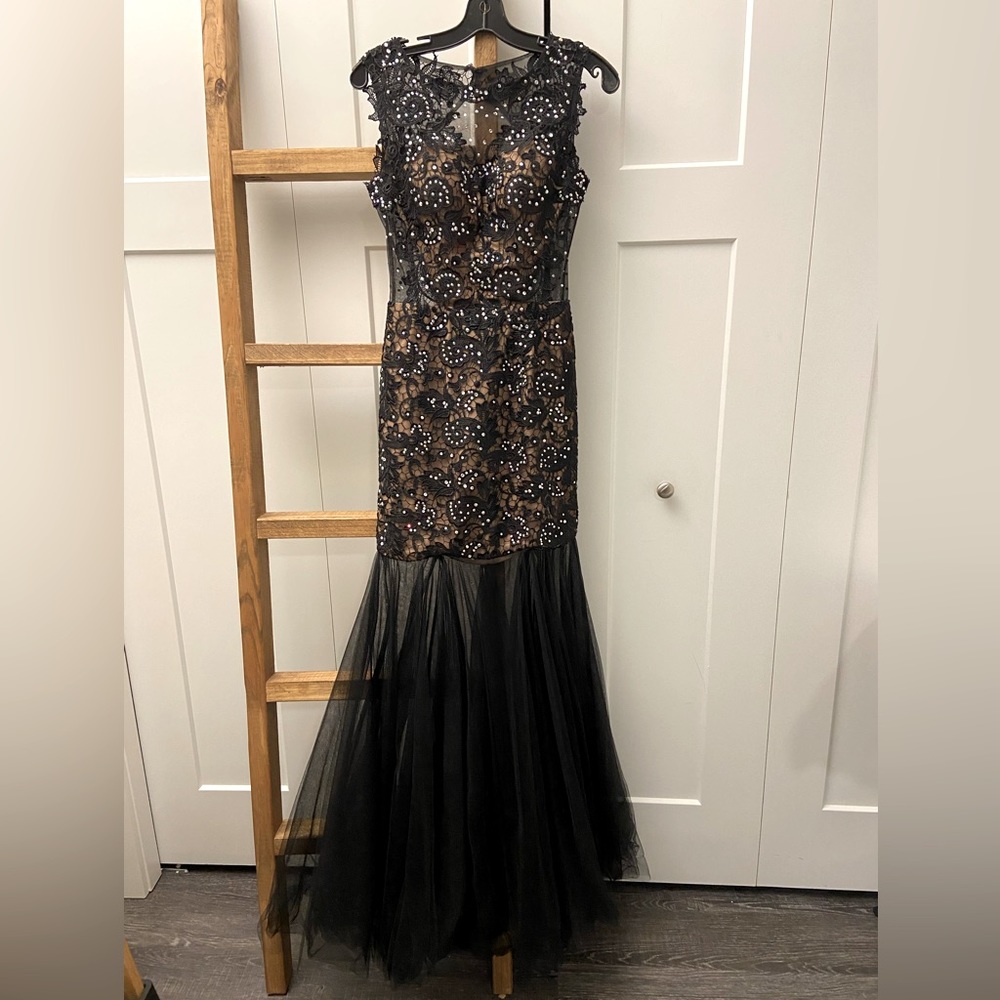 Let’s Fashion XS Black Sequined Formal Maxi Dress